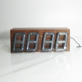 Karlsson Alarm clock Bubble LED brown casing, white LED 26 x 10 x 5cm, Incl. DC6V transformer
