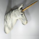 Streamline ATTACK PLAQUE UNICORN White