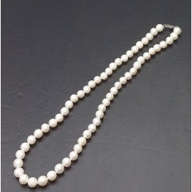 Elegant White Fresh Water Round Pearl Necklance