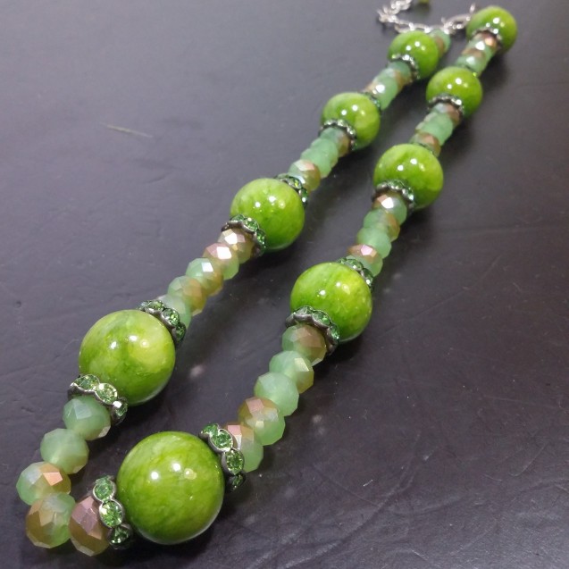 Virginia Elegant Green Gold Aventurine Quartz  Agate Necklance