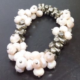 Virginia Vintage Creamy White Quartz Chalcedony metal pillars elastic bracelet 